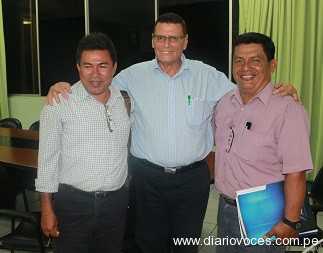 Luis Córdova, alcalde Grundel y Manuel Aquino