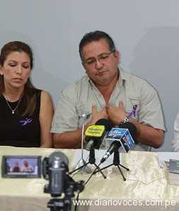 Miguel Santillan Delgado junto a su esposa