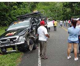 CAMIONETA ABANDONADA POR EL CHOFER