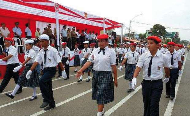 DESFILE ESCOLAR