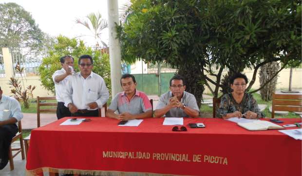 Juramentan Cámara de Comercio Picota