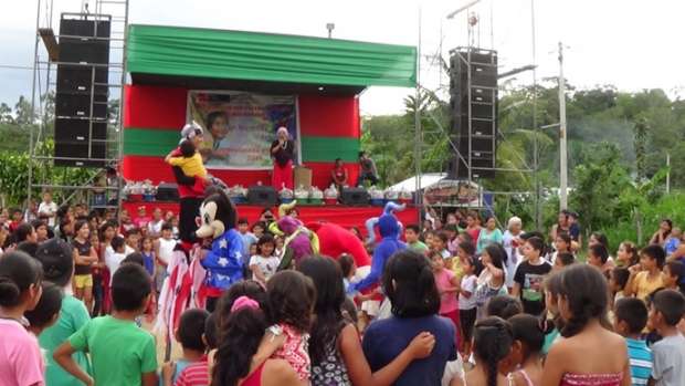 CHOCOLATADA Y SHOW INFANTIL EN EL SECTOR DE “AZUNGUE”