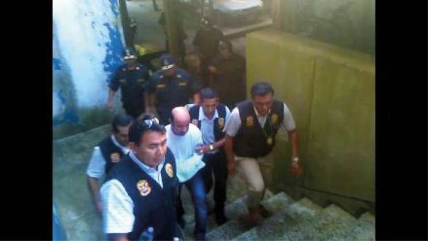 YVÁN VÁSQUEZ SE ENTTREGA A LA JUSTICIA