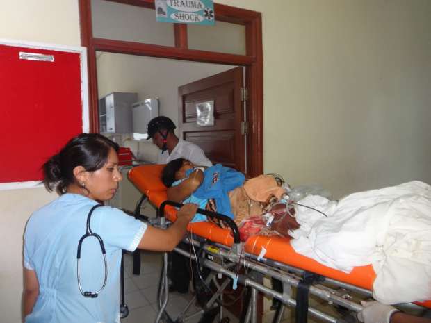 Paciente traslada de Lagunas al Hospital Santa Gema
