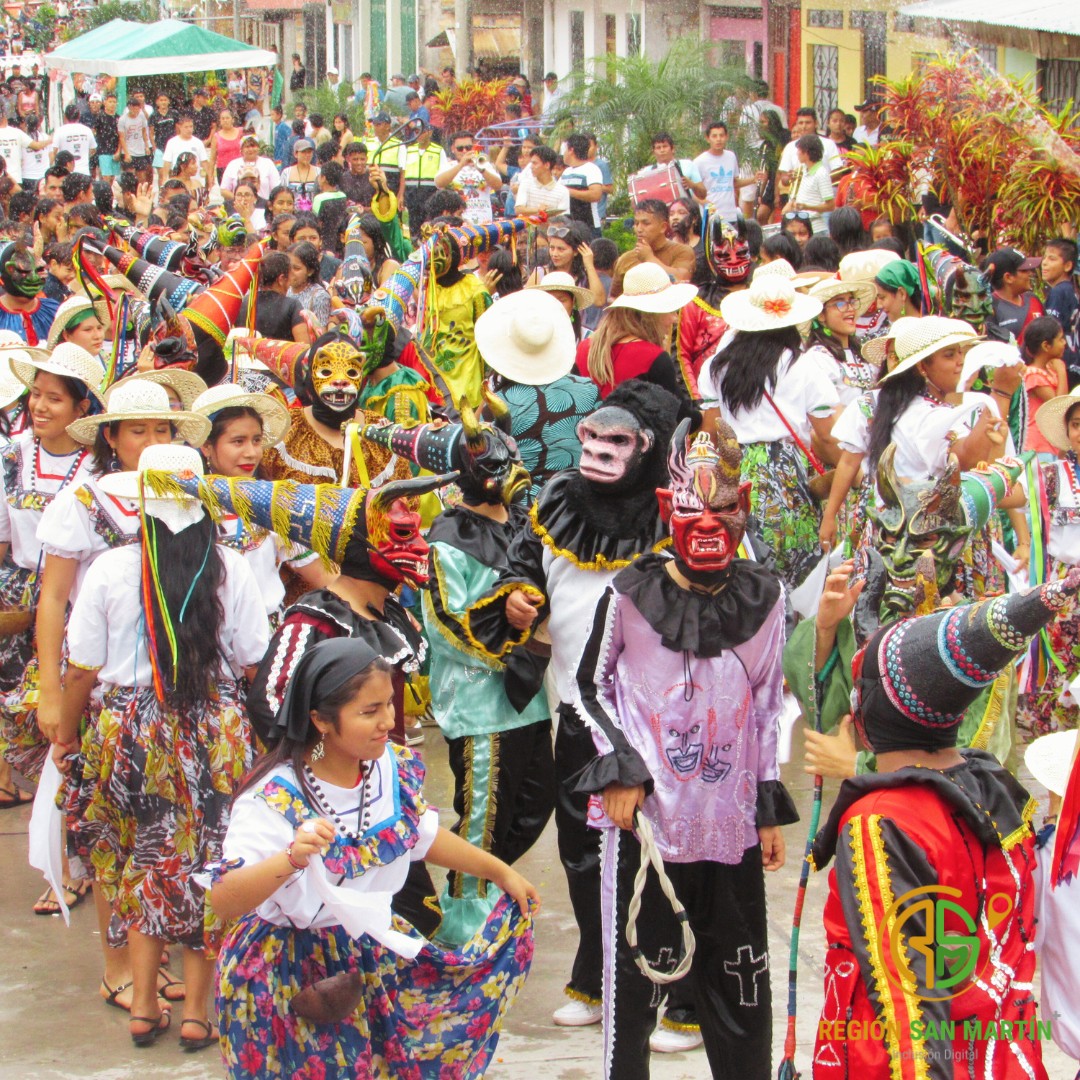 Máscaras caseras para disfrutar en familia del carnaval 2024