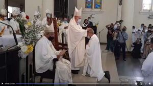 OBISPO ARISTÍN RECIBE ORDENACIÓN EPISCOPAL EN YURIMAGUAS