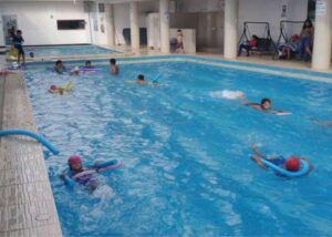 A nadar con estilo y facilidad en la Escuela de Natación Santa Rosa desde el 2 de enero