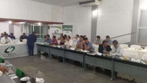 Cámara de Comercio llevó a cabo desayuno empresarial con candidatos al GORESAM