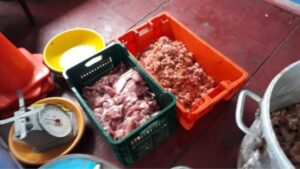Incautan 142 kilos de carne en granja porcina de Chontamuyo