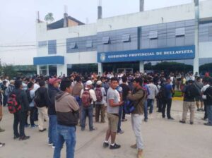 Pobladores de Fausa Lamista continúan  protestando por obra de saneamiento básico