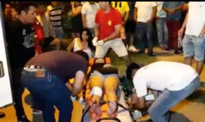 Accidente de tránsito deja dos  jóvenes heridas en la avenida Lima