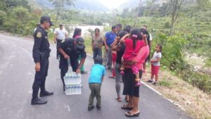 Pasajeros estuvieron varados en la carretera Shunté – Metal – Marcos en Tocache