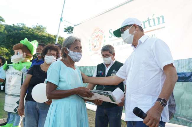 GORESAM entregó 847 títulos de propiedad rural en el distrito de San Roque de Cumbaza