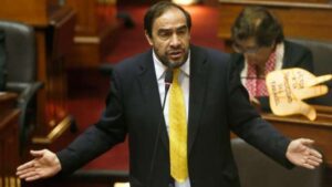 Trampa política contra Jhony Lescano