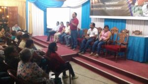 En reunión verán cómo  solucionar problema de  mercado central