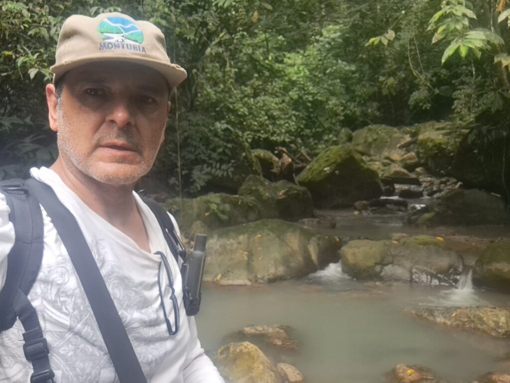 “Conservar no puede quedarse en discurso”: Jorge Valdéz impulsa acción y conciencia ambiental desde la Cordillera de Vaquero