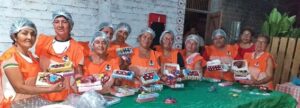 Realizan curso taller de chocolatería con el comité de mujeres