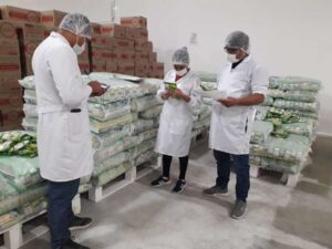 Entregan productos variados de canasta de alimentos a Colegios de San Martín