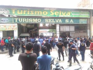 Frustran clausura de terminales que operan en el centro de Moyobamba