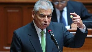 César Villanueva: “No podemos aceptar condicionamientos de huelgas”