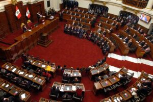 Elecciones 2026: expresidente, exministros y congresistas apuntan al nuevo Senado, la Cámara con mayor poder del Congreso
