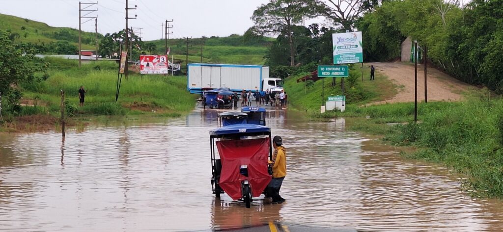 Calles anegadas en Yurimaguas evidencian falta de mantenimiento urbano
