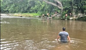 Joven desaparece en el río Cumbaza y continúan las labores de búsqueda