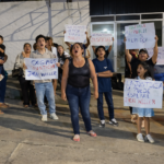 Familiares de joven fallecido protestan frente a la DIVINCRI y exigen cadena perpetua para los responsables