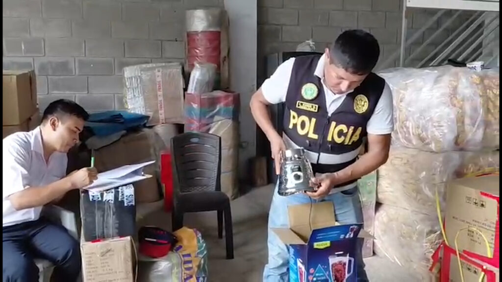 Incautan licuadoras adulteradas que iban a ser vendidas como marca reconocida en Tarapoto