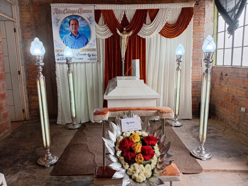 Hombre fallece repentinamente en servicios higiénicos de un mercado privado en Tarapoto