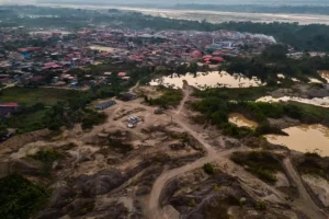 El debate sobre eliminar o fusionar el Minam enciende alertas en plena crisis climática