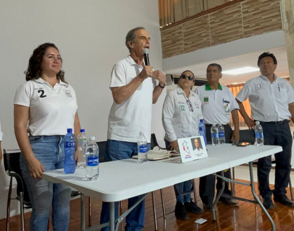 General Roberto Chiabra visita Tarapoto en marco de su campaña