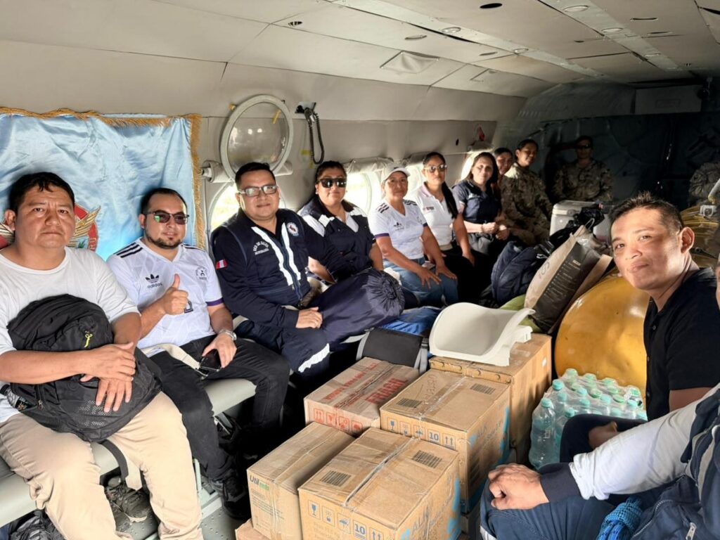 Despliegan brigada de salud para contener riesgo por tos ferina en caserío Los Ángeles