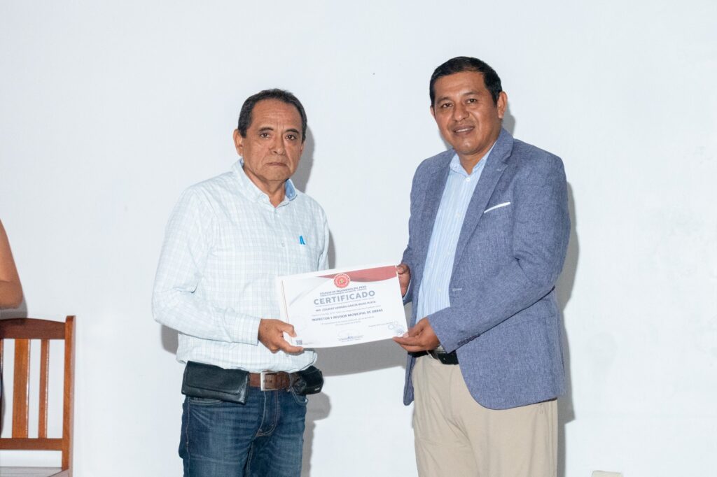 Ingenieros acreditados: entregan certificados a inspectores y revisores municipales en San Martín