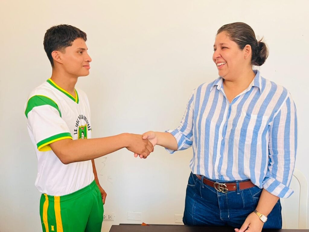 Alcalde escolar y consejera regional impulsan gestiones para concretar proyecto educativo de la I.E. José María Arguedas de Cacatachi