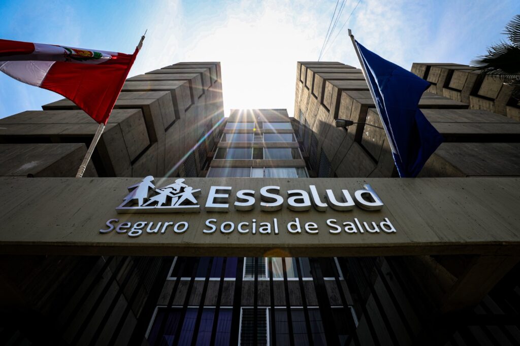 EsSalud inicia auditoría interna tras filtración de historia clínica de Pedro Castillo