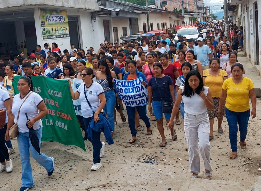 Padres de familia exigen reanudación de obra paralizada en colegio de Las Palmeras de San José de Sisa