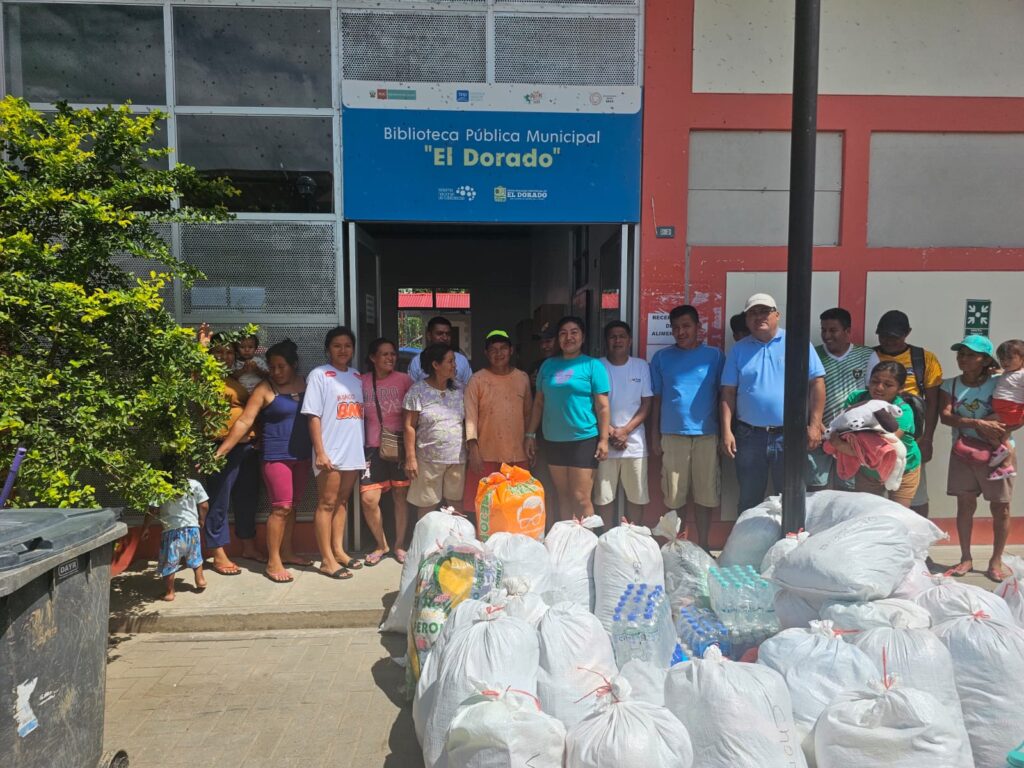 Institución Educativa Francisco Izquierdo Ríos entrega ayuda humanitaria a damnificados de Eladio Tapullima