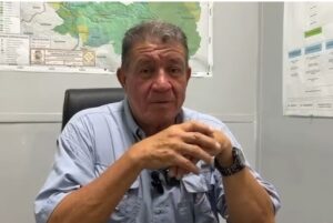 William Ríos deja la Gerencia Municipal para postular a la alcaldía de Cuñumbuqui