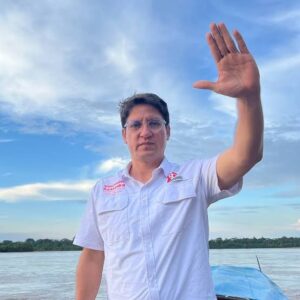 Militantes renuncian a candidatura del APRA y cuestionan manejo interno del partido