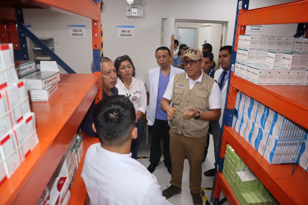 MTPE y EsSalud presentan equipos con tecnología molecular de última generación y moderna planta de oxígeno en hospital de Tarapoto