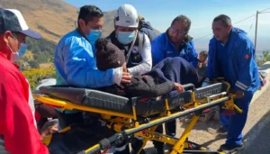 EsSalud despliega brigadas de Hospital Perú y personal asistencial hacia zona afectada por el sismo en el Valle del Mantaro en Junín