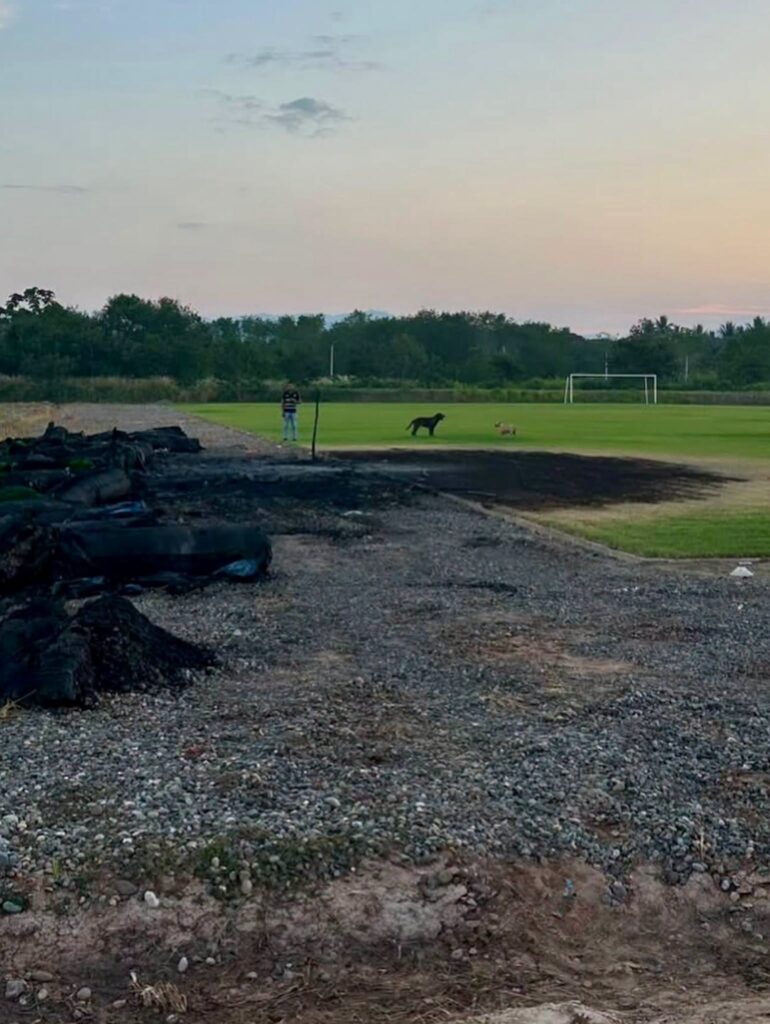 Unión Comercio denuncia incendio que destruyó material para nueva cancha de menores en Tarapoto