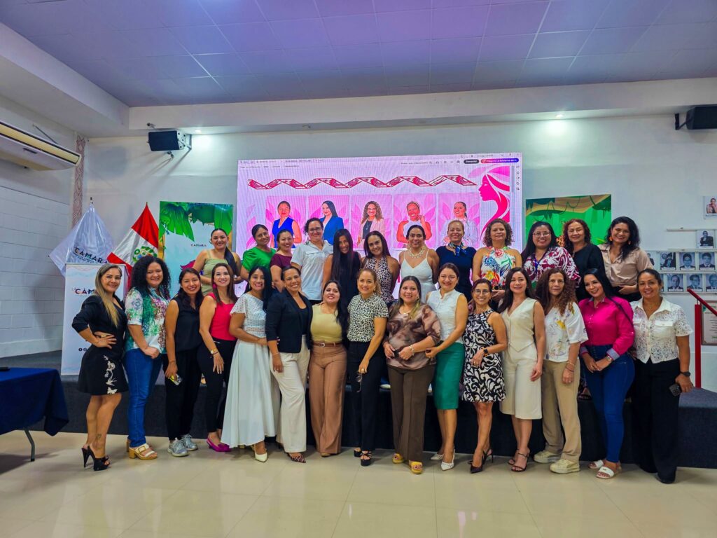 Reconocimiento a Rosali Quevedo y al Diario Voces destaca el liderazgo femenino en la región San Martín
